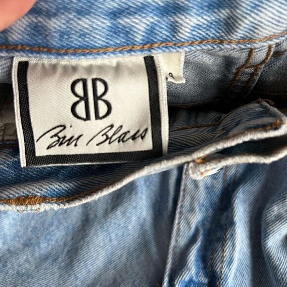 Bill Blass vintage High Waist Pleated Taper Leg Mom Jeans - size 6 (see measurem - Picture 3 of 10